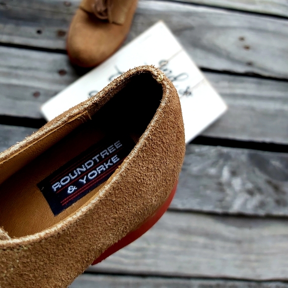 Roundtree & Yorke Shoes - Picture 2 of 8